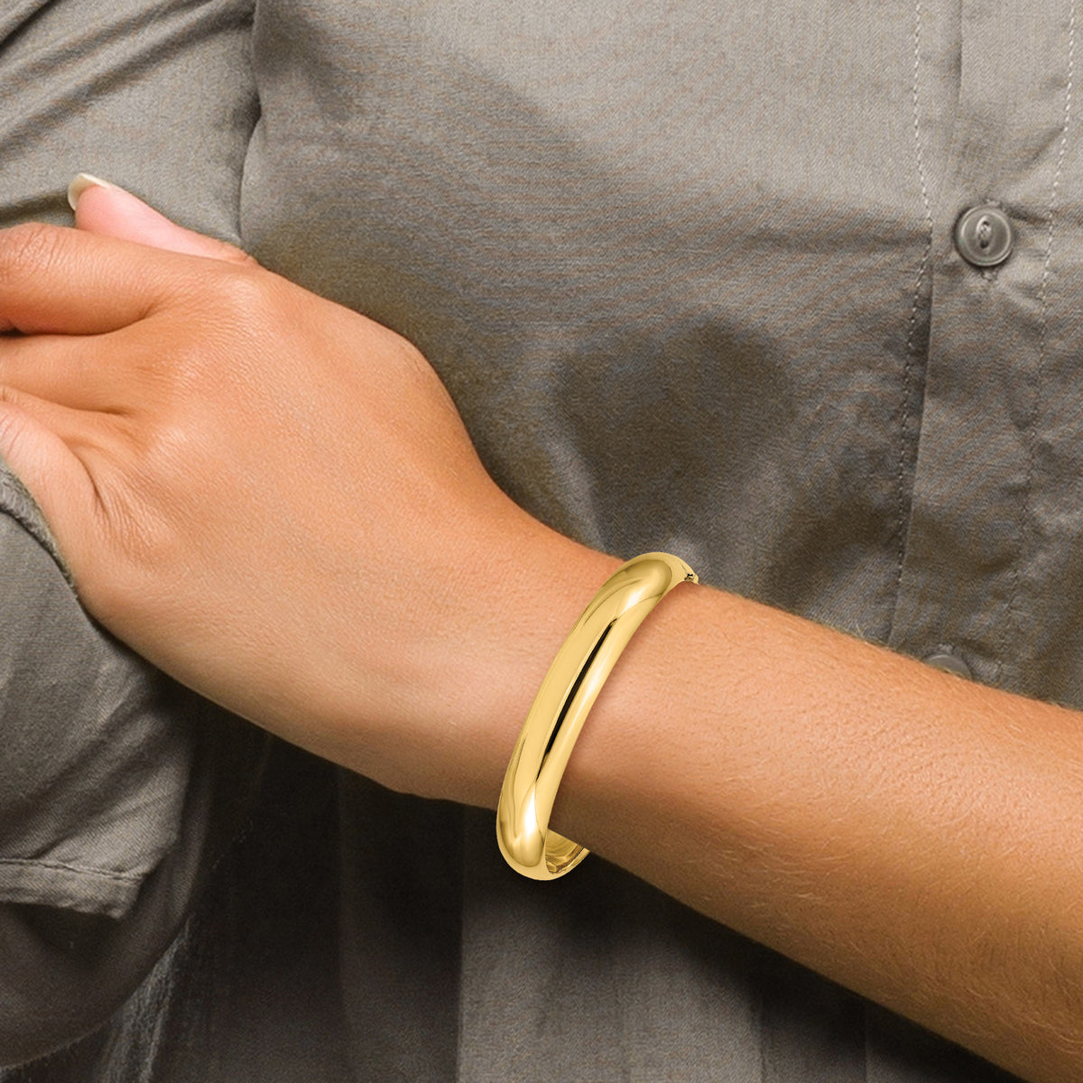 Gold High Polished Hinged Bangle - 10k Yellow Gold / 10 mm / 7 in