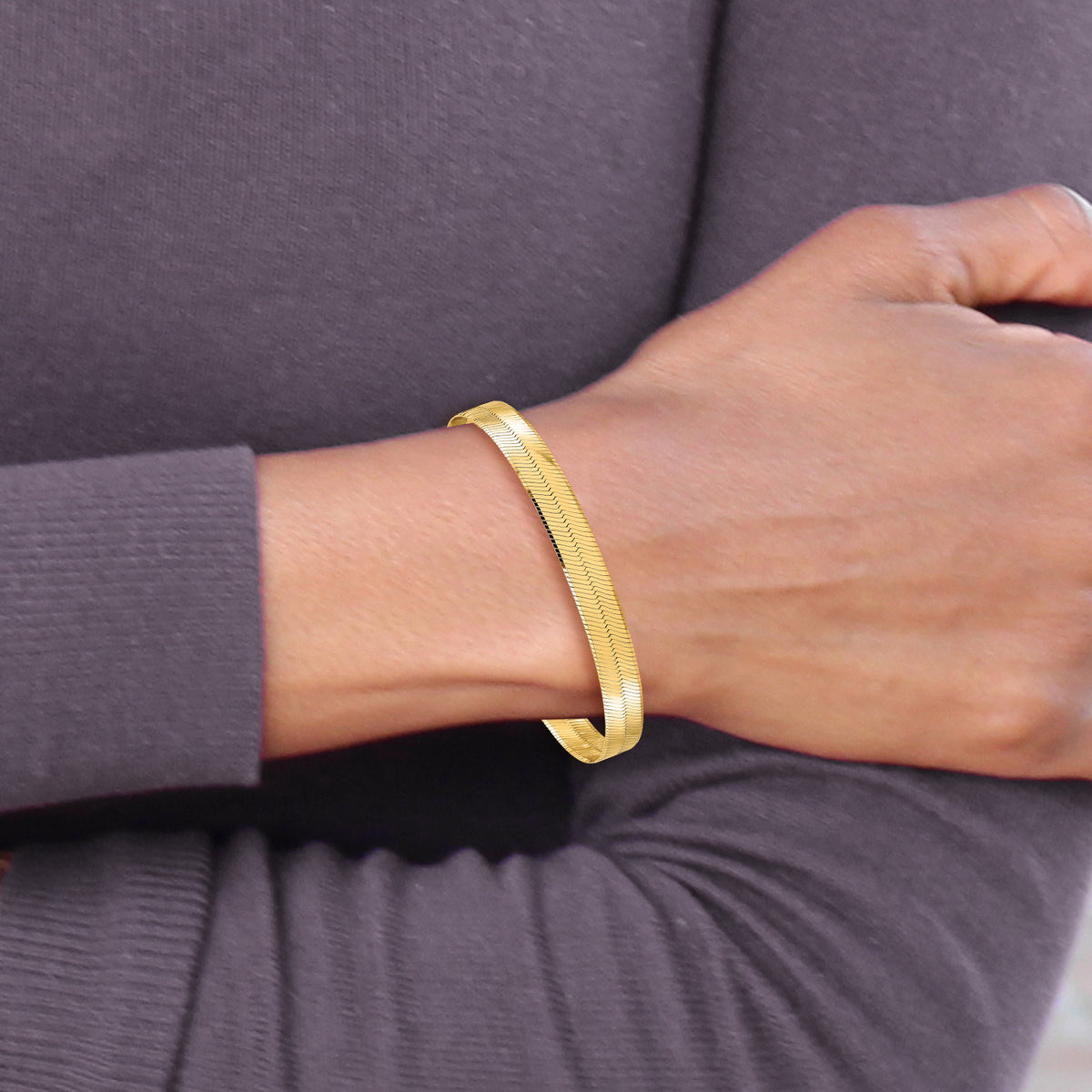 Gold (10K & 14K) Silky Herringbone Chain Bracelet - 10k Yellow Gold / 7 in / 6.5 mm
