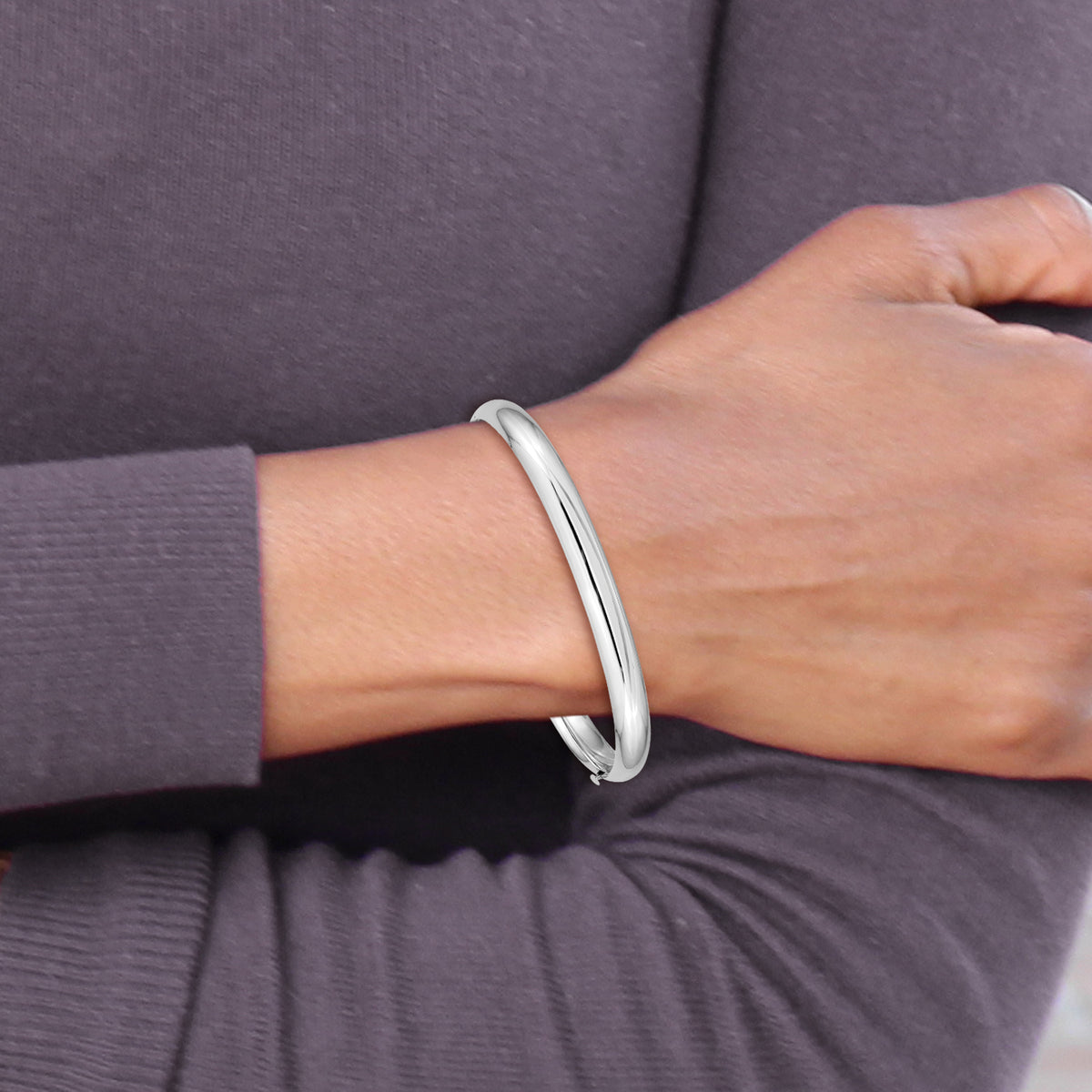 Gold High Polished Hinged Bangle - 14k White Gold / 6 mm / 7 in