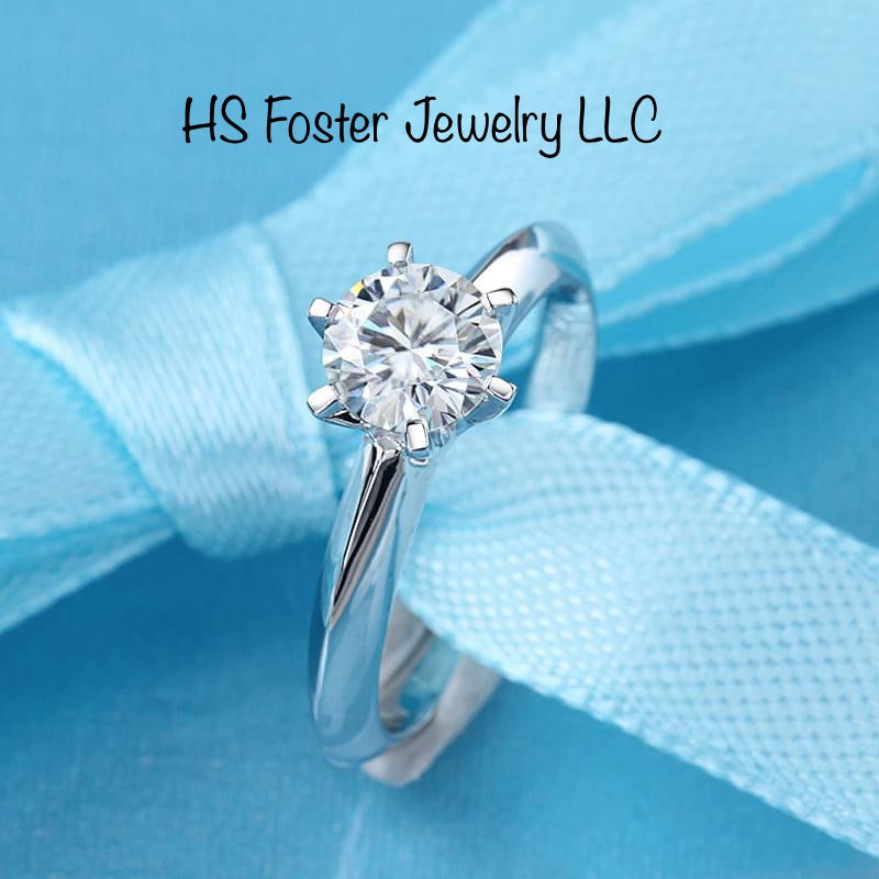 1.00ct VS2-G lab grown diamond. 14kt White gold