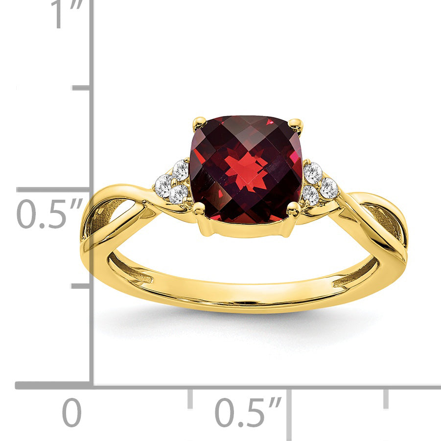 Gemstone & Diamond Ring - 10k Yellow Gold / Garnet