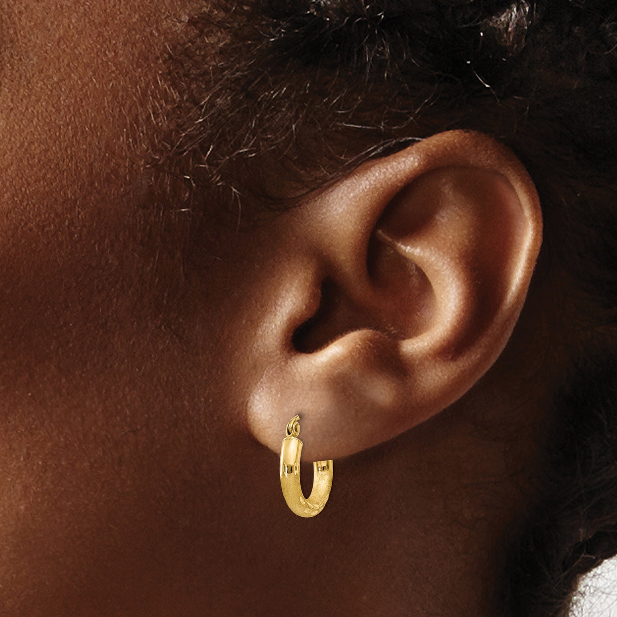 Gold Satin and Diamond-cut Hoop Earrings - 14k Yellow Gold / 3 mm / 14 mm
